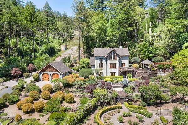 3 Acres of Land with Home for Sale in Calistoga, California