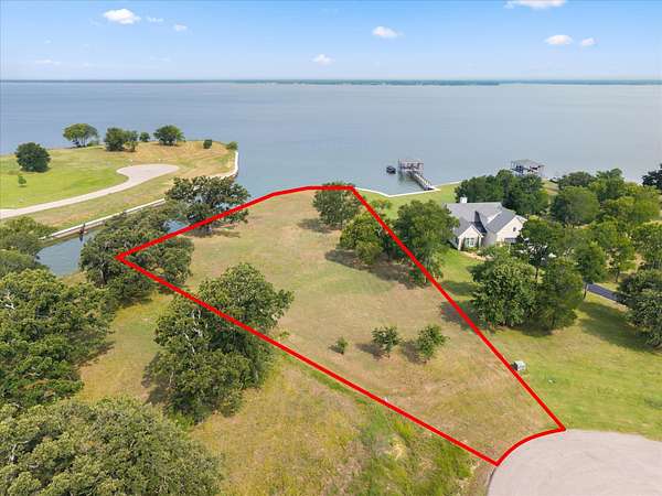1 Acre of Residential Land for Sale in Streetman, Texas