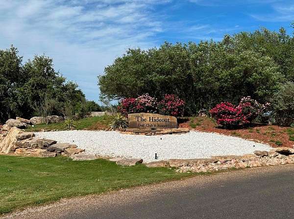0.25 Acres of Residential Land for Sale in Brownwood, Texas
