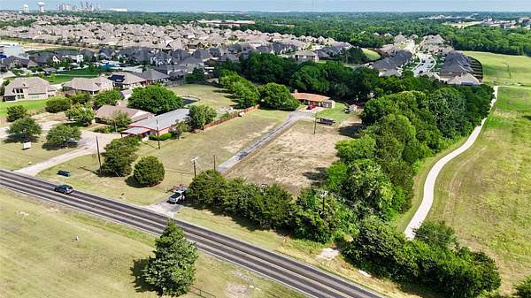 4 Acres of Land with Home for Sale in Midlothian, Texas