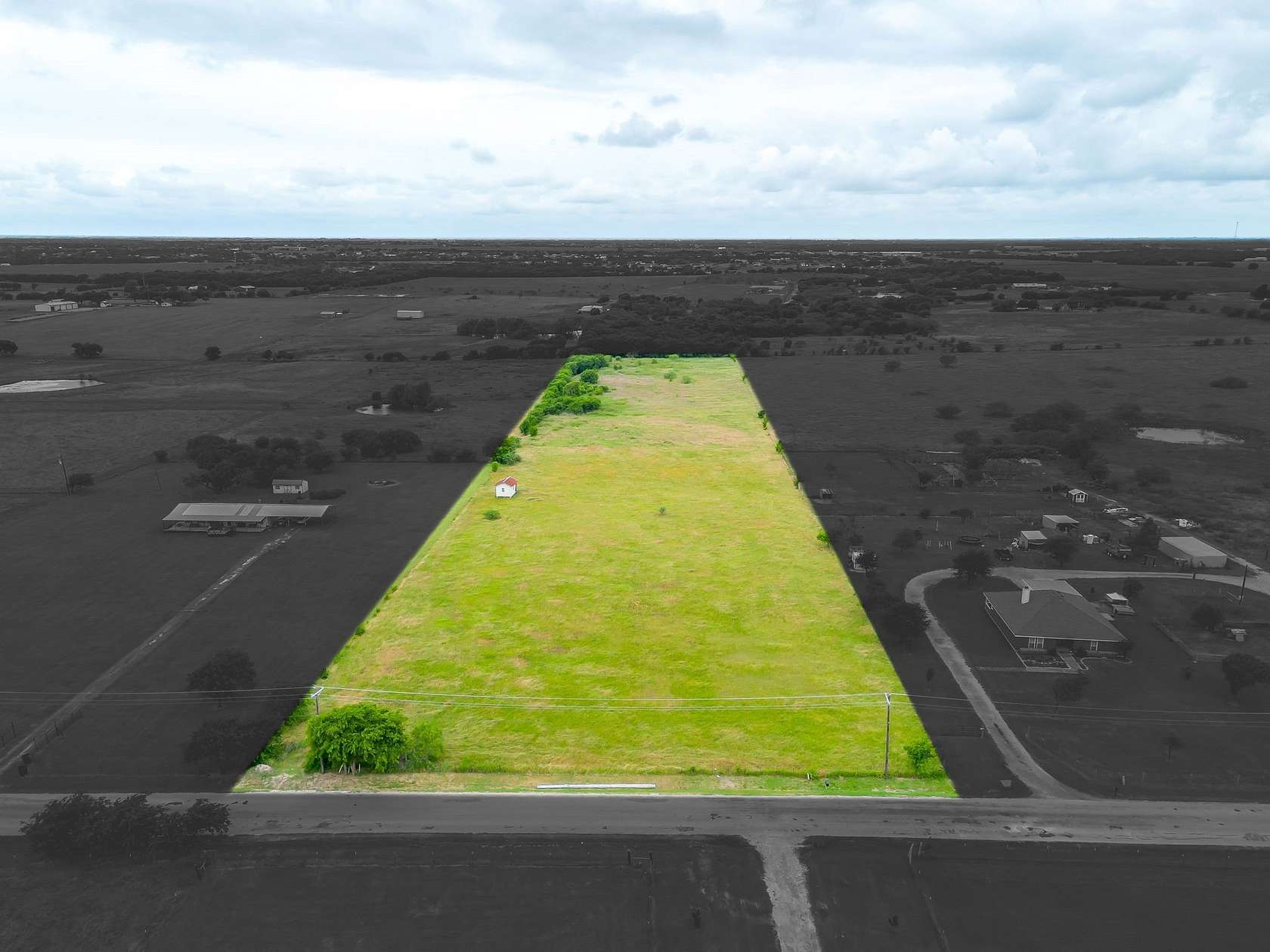 8 Acres of Residential Land for Sale in Alvarado, Texas