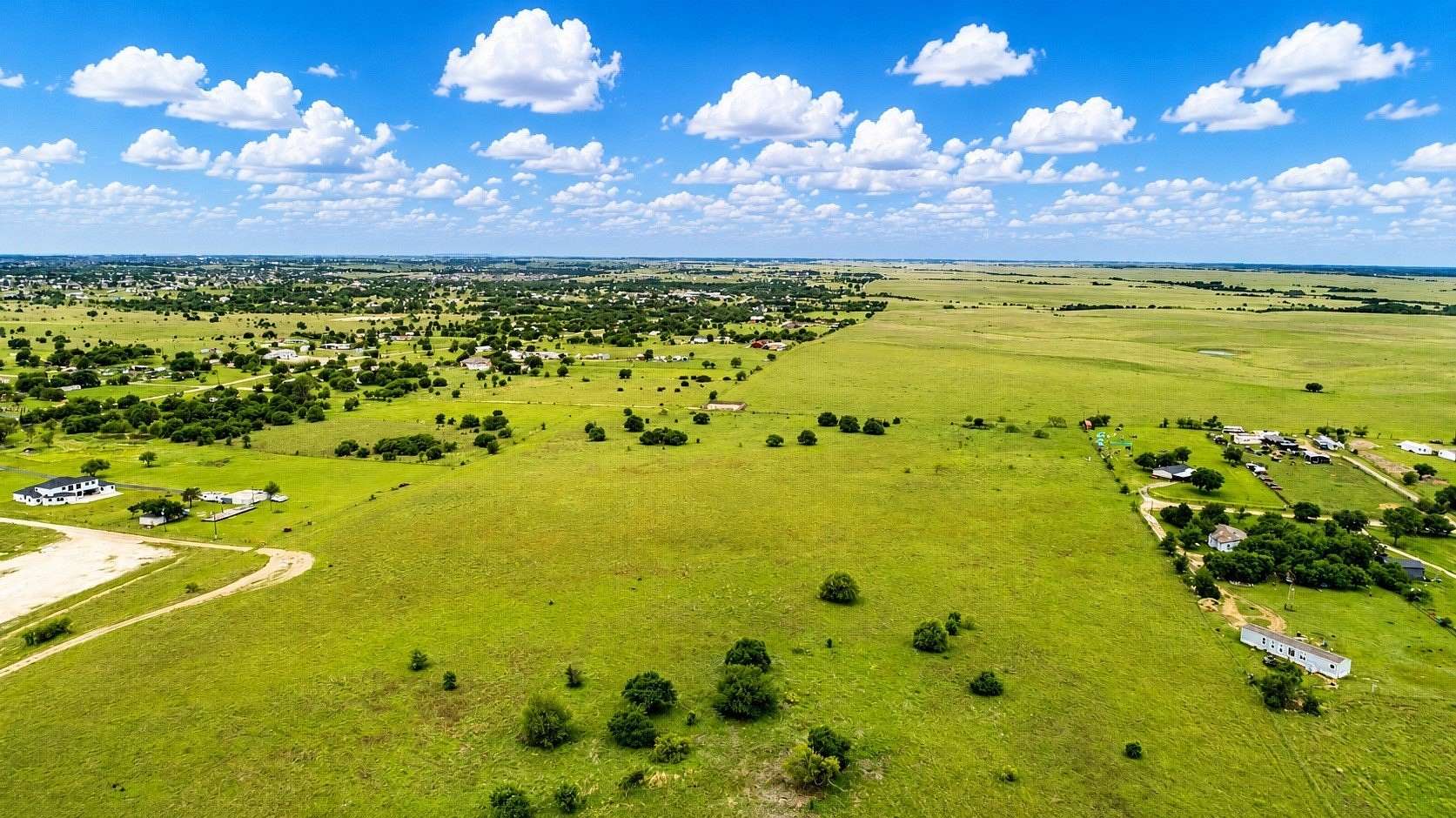 38 Acres of Land for Sale in Crowley, Texas