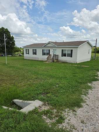 2 Acres of Land with Home for Sale in New Fairview, Texas