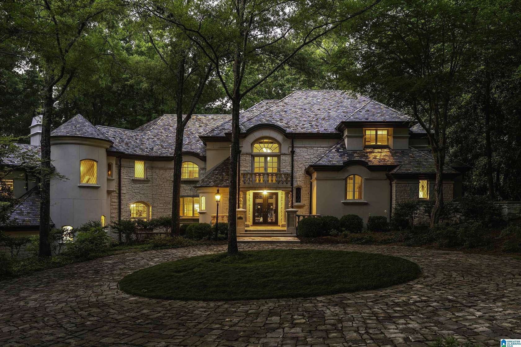 1.5 Acres of Land with Home for Sale in Birmingham, Alabama
