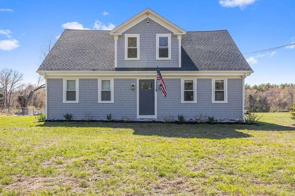 7.4 Acres of Land with Home for Sale in Middleboro, Massachusetts