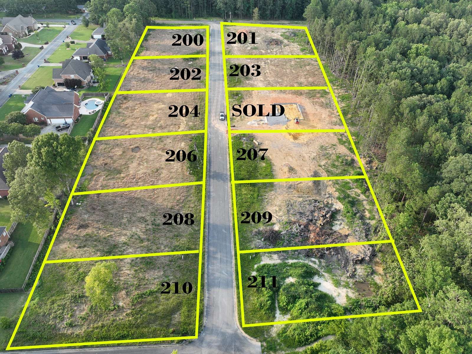 4.4 Acres of Residential Land for Auction in Rainbow City, Alabama
