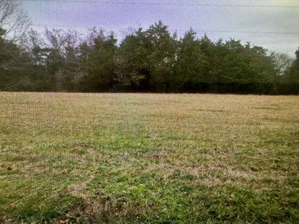 5 Acres of Residential Land for Sale in Lewisburg, Tennessee