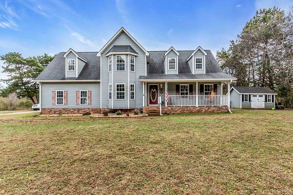 2 Acres of Land with Home for Sale in Chapel Hill, Tennessee