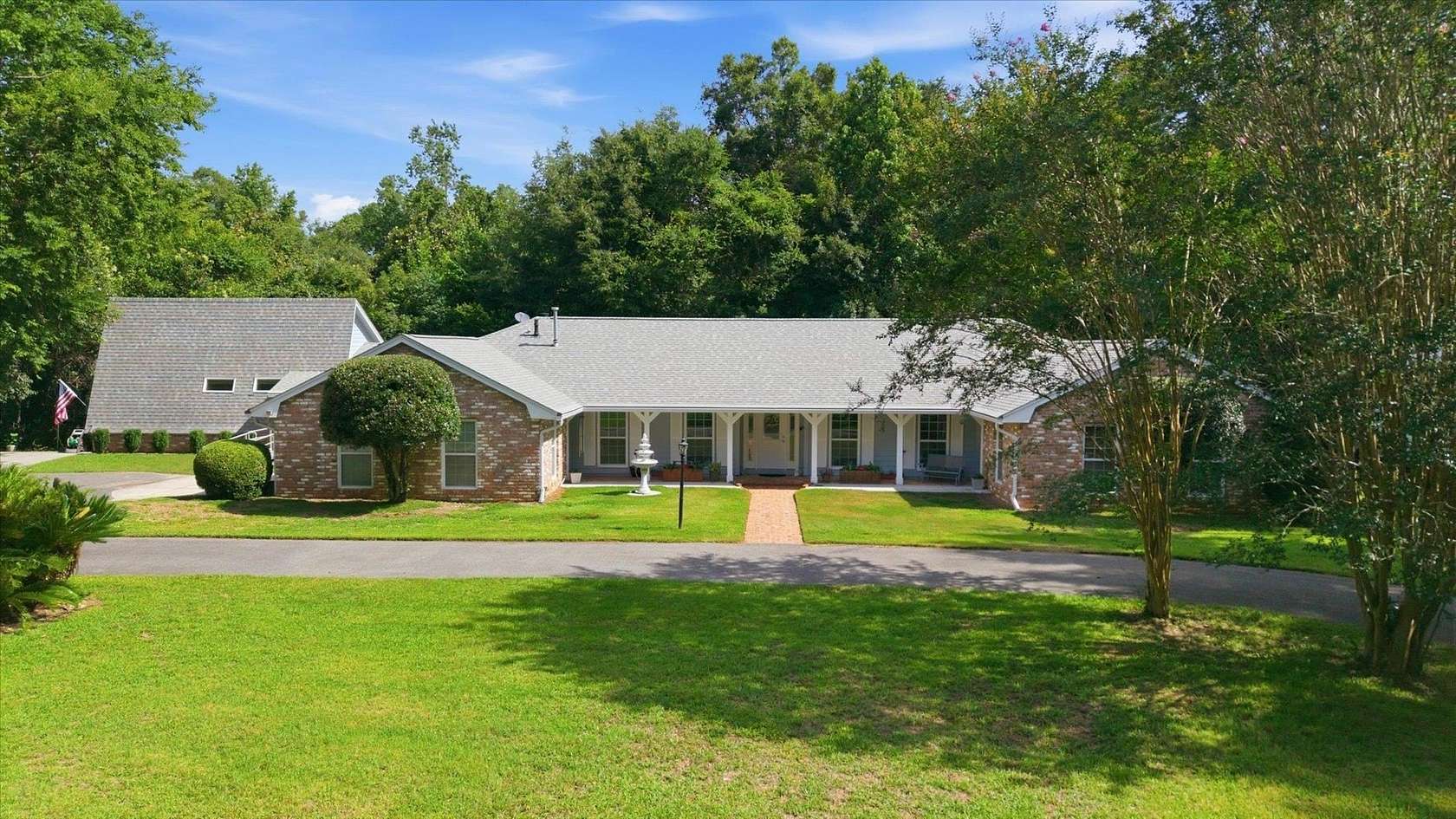 3.17 Acres of Land with Home for Sale in Quincy, Florida