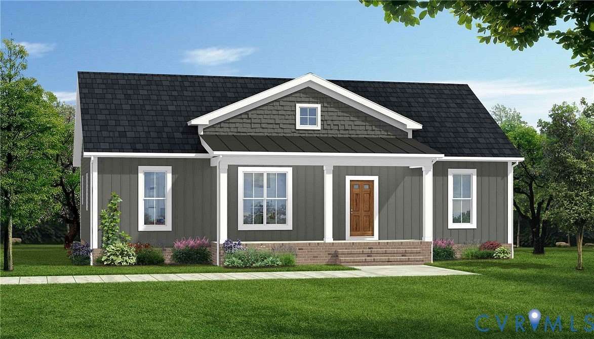 1.5 Acres of Land with Home for Sale in Farmville, Virginia