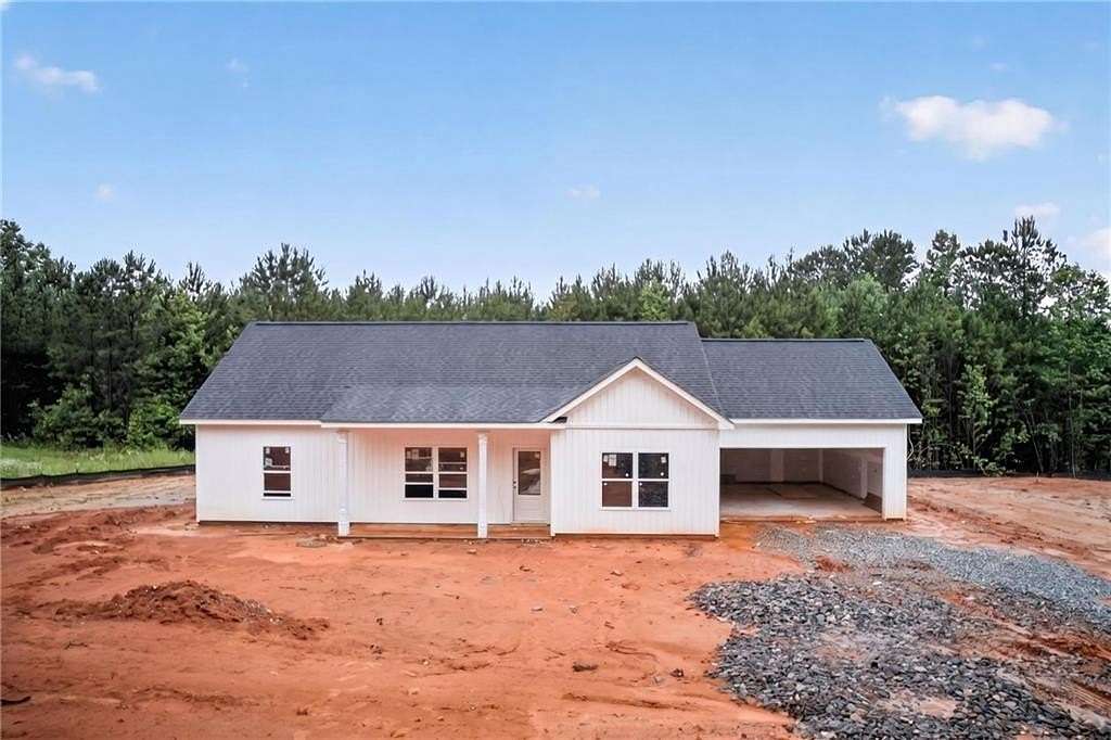 1.64 Acres of Land with Home for Sale in Dallas, Georgia