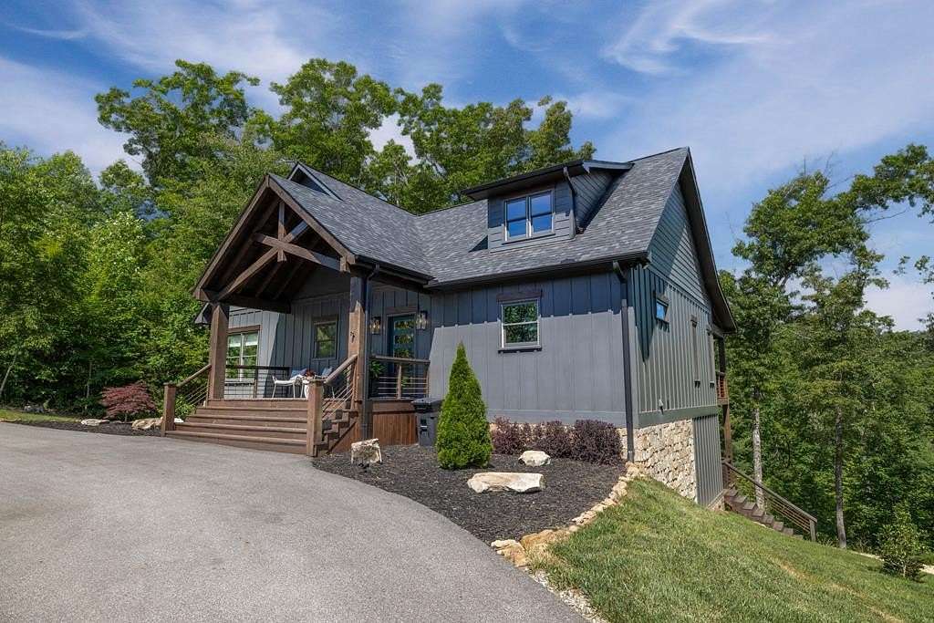1.52 Acres of Land with Home for Sale in Blue Ridge, Georgia