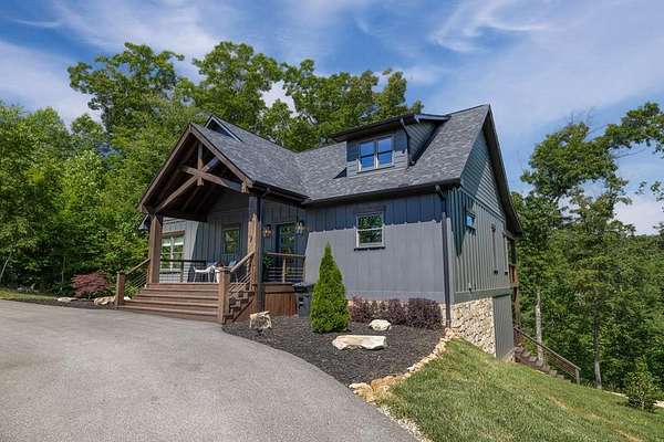 1.52 Acres of Land with Home for Sale in Blue Ridge, Georgia