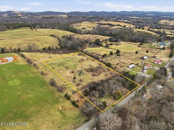5.19 Acres of Land for Sale in Kodak, Tennessee
