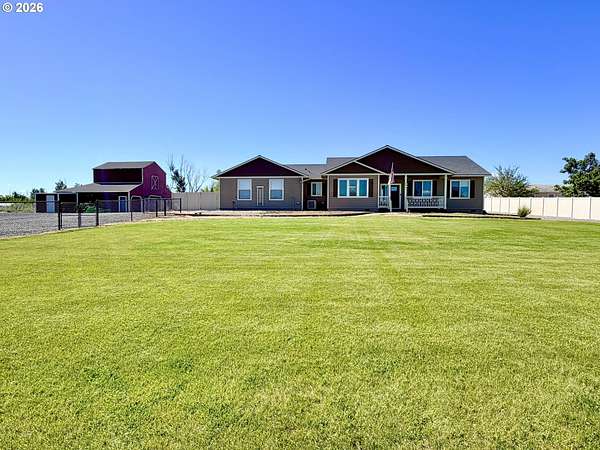 3 Acres of Land with Home for Sale in Irrigon, Oregon