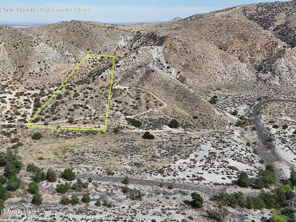 10 Acres of Land for Sale in Palmdale, California