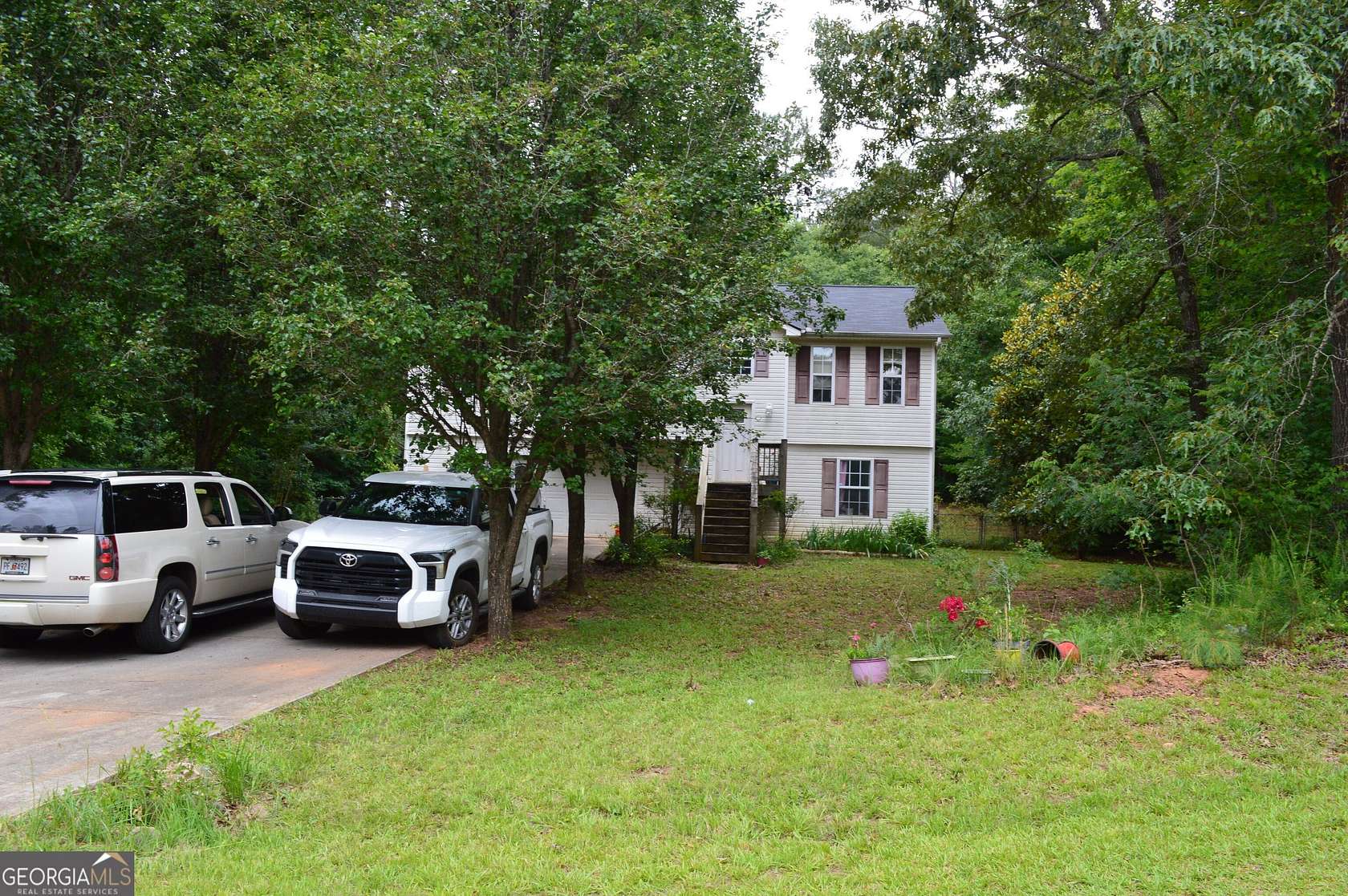1.5 Acres of Land with Home for Sale in Covington, Georgia