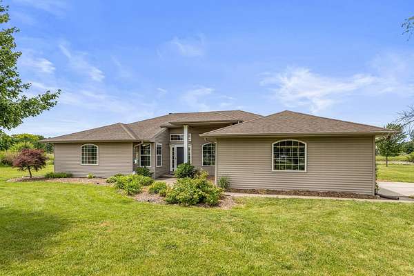 5.38 Acres of Land with Home for Sale in Mahomet, Illinois