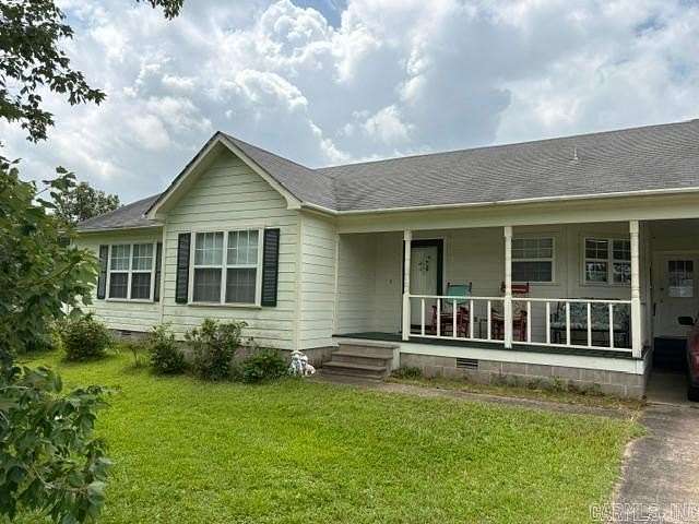 5 Acres of Land with Home for Sale in Hope, Arkansas
