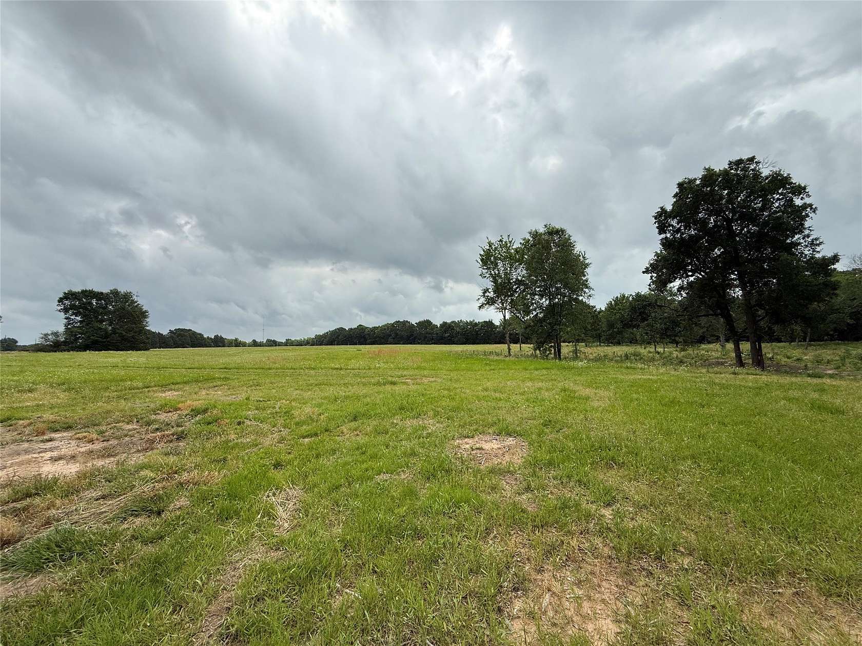 1.89 Acres of Residential Land for Sale in Edgewood, Texas