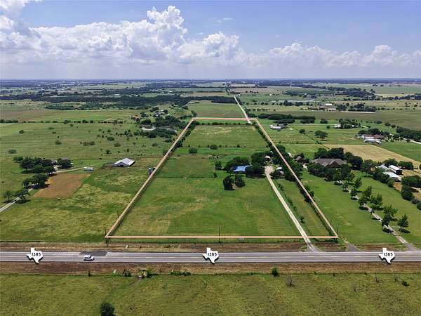 16 Acres of Agricultural Land for Sale in Pilot Point, Texas