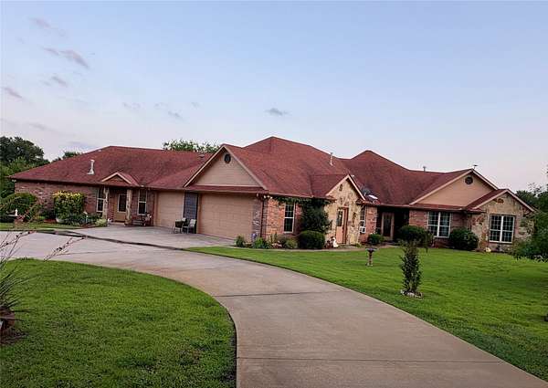 4 Acres of Land with Home for Sale in Pottsboro, Texas