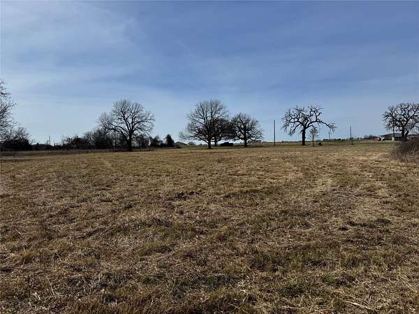 2.56 Acres of Residential Land for Sale in Chico, Texas