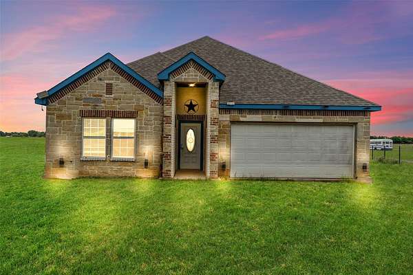 1.5 Acres of Land with Home for Sale in Ferris, Texas