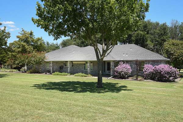 3.68 Acres of Land with Home for Sale in Midlothian, Texas