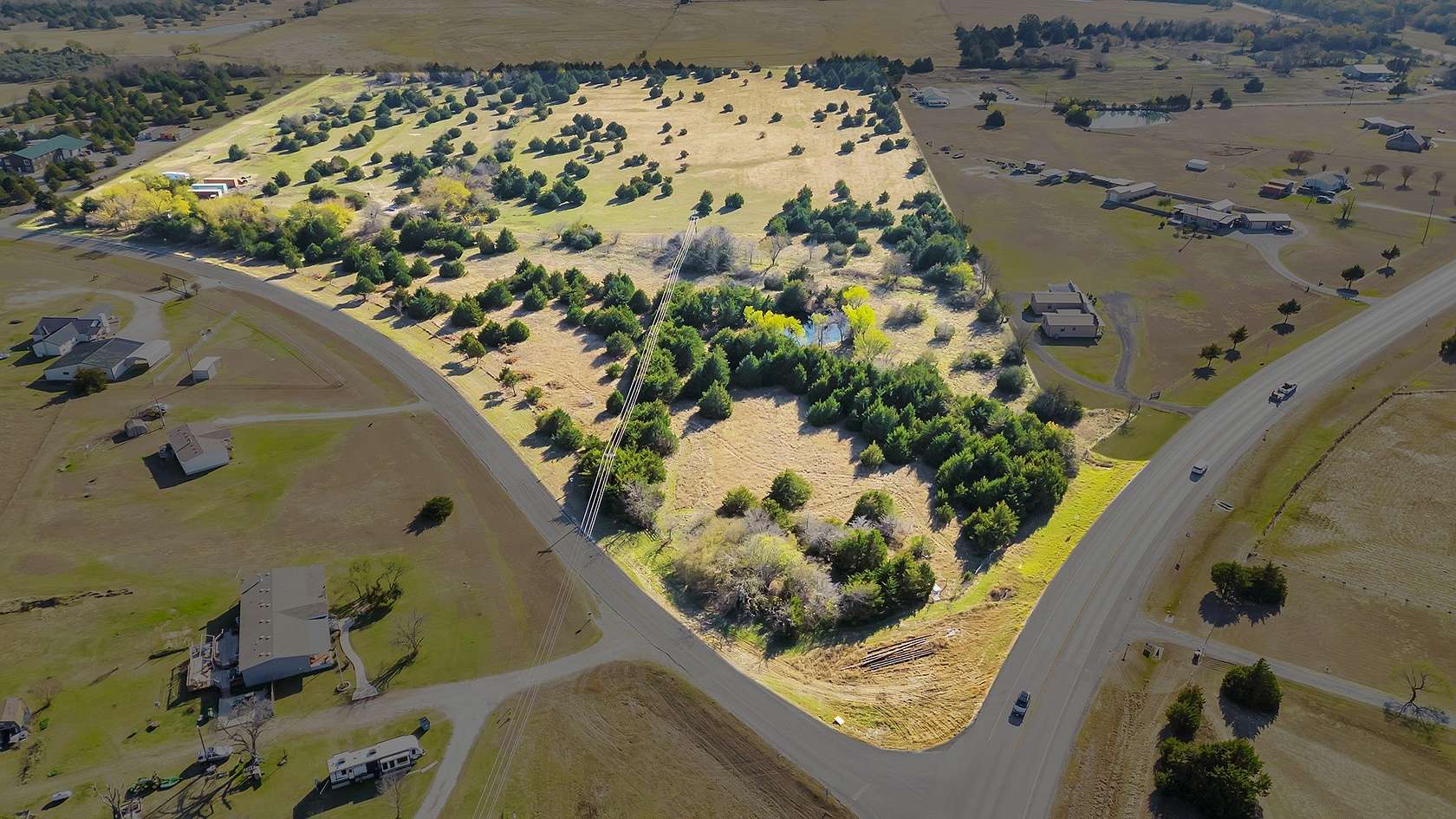 35 Acres of Agricultural & Residential Land for Sale in Valley View, Texas