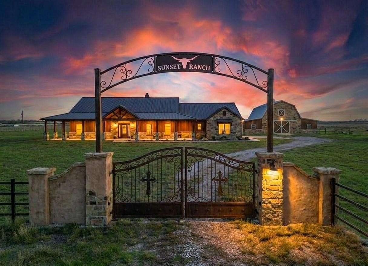10 Acres of Land for Sale in San Marcos, Texas