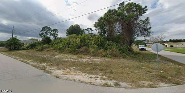 0.25 Acres of Residential Land for Sale in Lehigh Acres, Florida