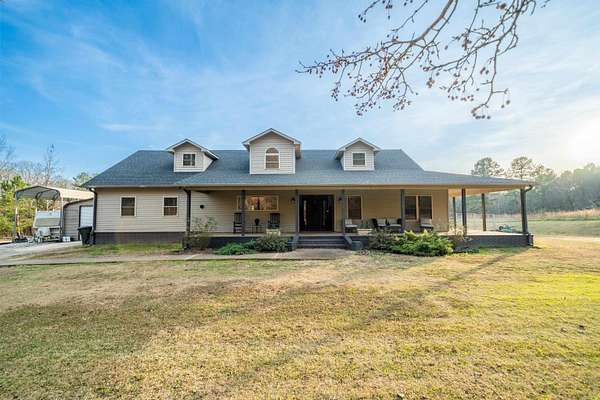 2 Acres of Land with Home for Sale in Hot Springs, Arkansas