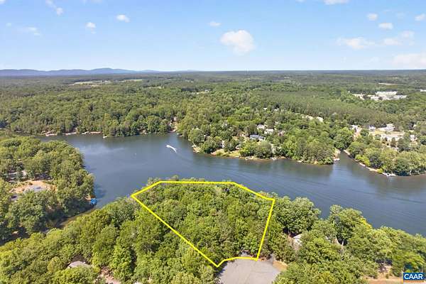 1.83 Acres of Land with Home for Sale in Palmyra, Virginia