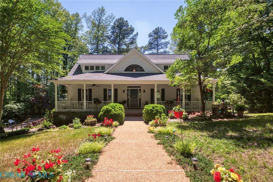 5 Acres of Land with Home for Sale in Gloucester, Virginia