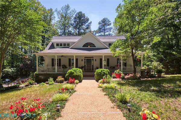 5 Acres of Land with Home for Sale in Gloucester, Virginia