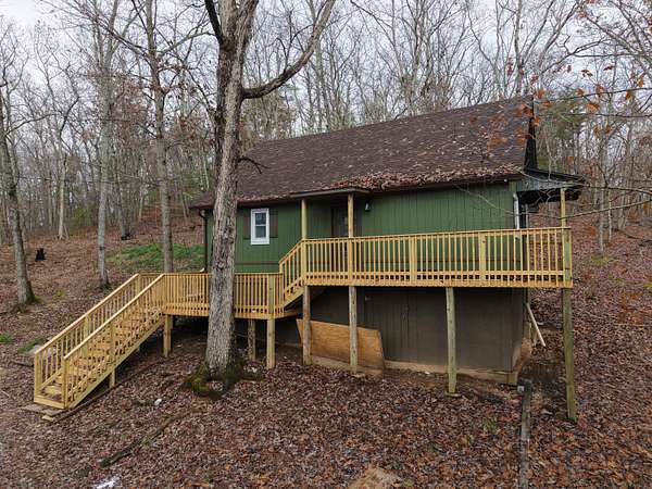 5 Acres of Land with Home for Sale in Winchester, Kentucky