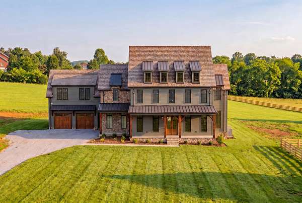7.15 Acres of Land with Home for Sale in Franklin, Tennessee