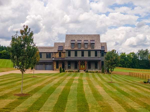 7.15 Acres of Land with Home for Sale in Franklin, Tennessee