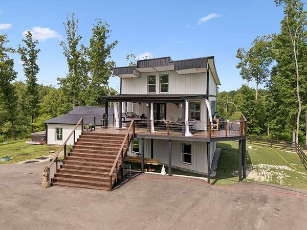 17 Acres of Land with Home for Sale in Hohenwald, Tennessee