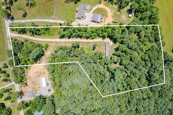 5.16 Acres of Residential Land for Sale in Primm Springs, Tennessee