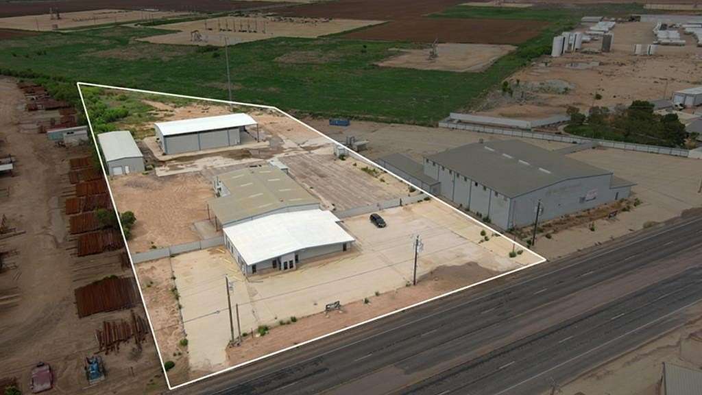 3 Acres of Improved Commercial Land for Sale in Midland, Texas