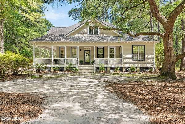 4.8 Acres of Land with Home for Sale in Early Branch, South Carolina