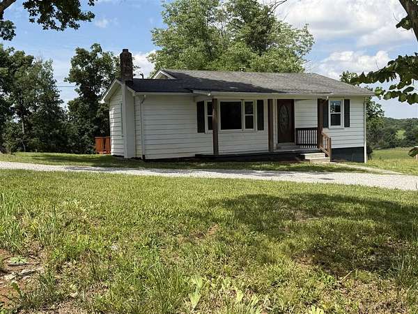 3.73 Acres of Land with Home for Sale in Bowling Green, Kentucky
