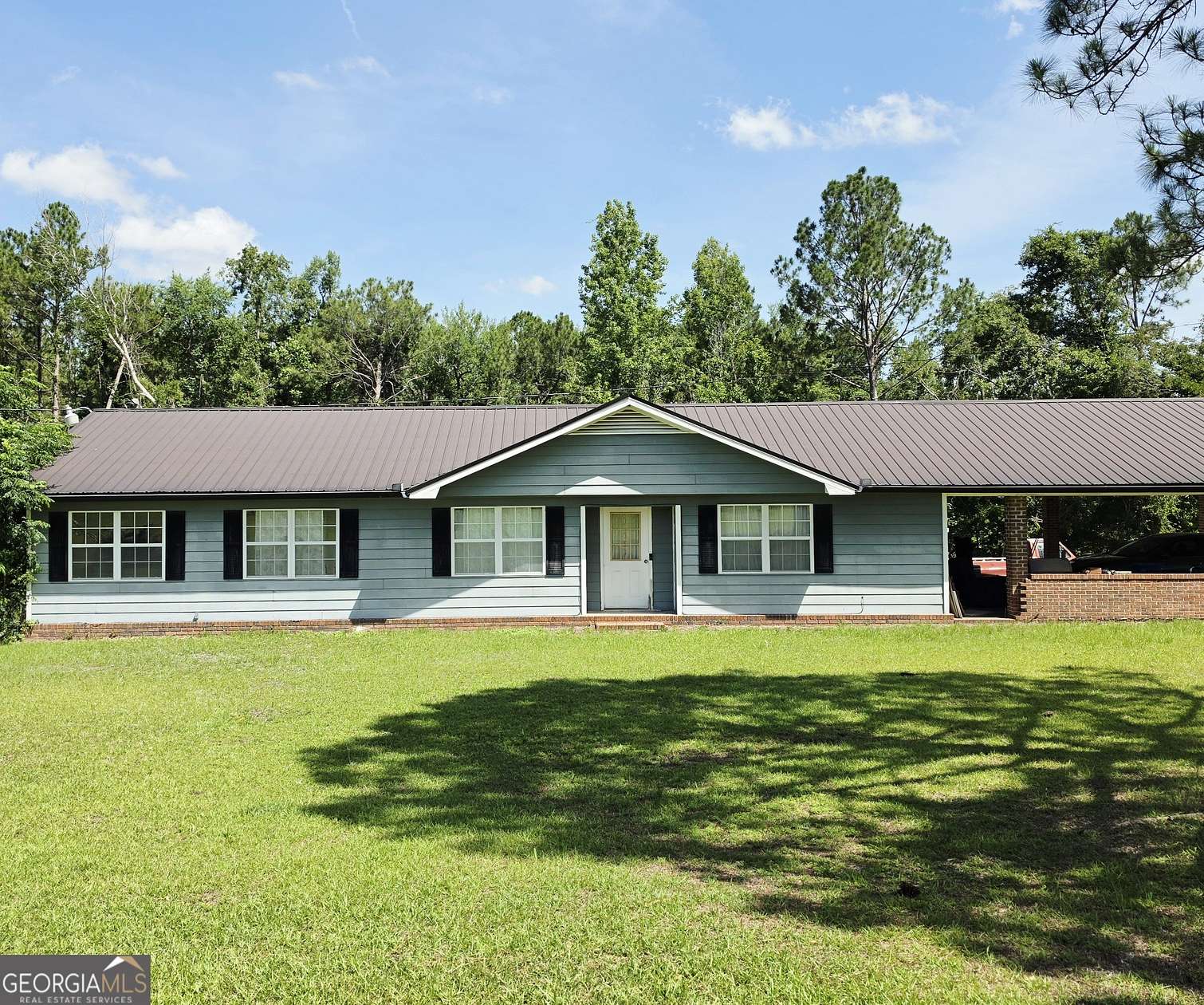 3 Acres of Land with Home for Sale in Ailey, Georgia