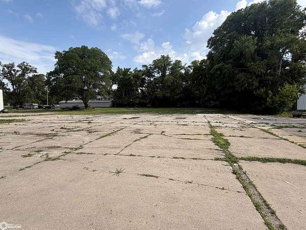 0.89 Acres of Mixed-Use Land for Sale in Iowa Falls, Iowa