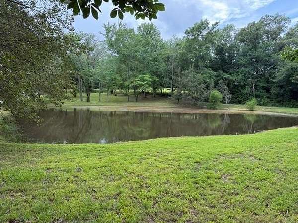 2 Acres of Residential Land for Sale in McMinnville, Tennessee