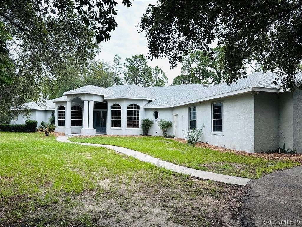6 Acres of Land with Home for Sale in Beverly Hills, Florida