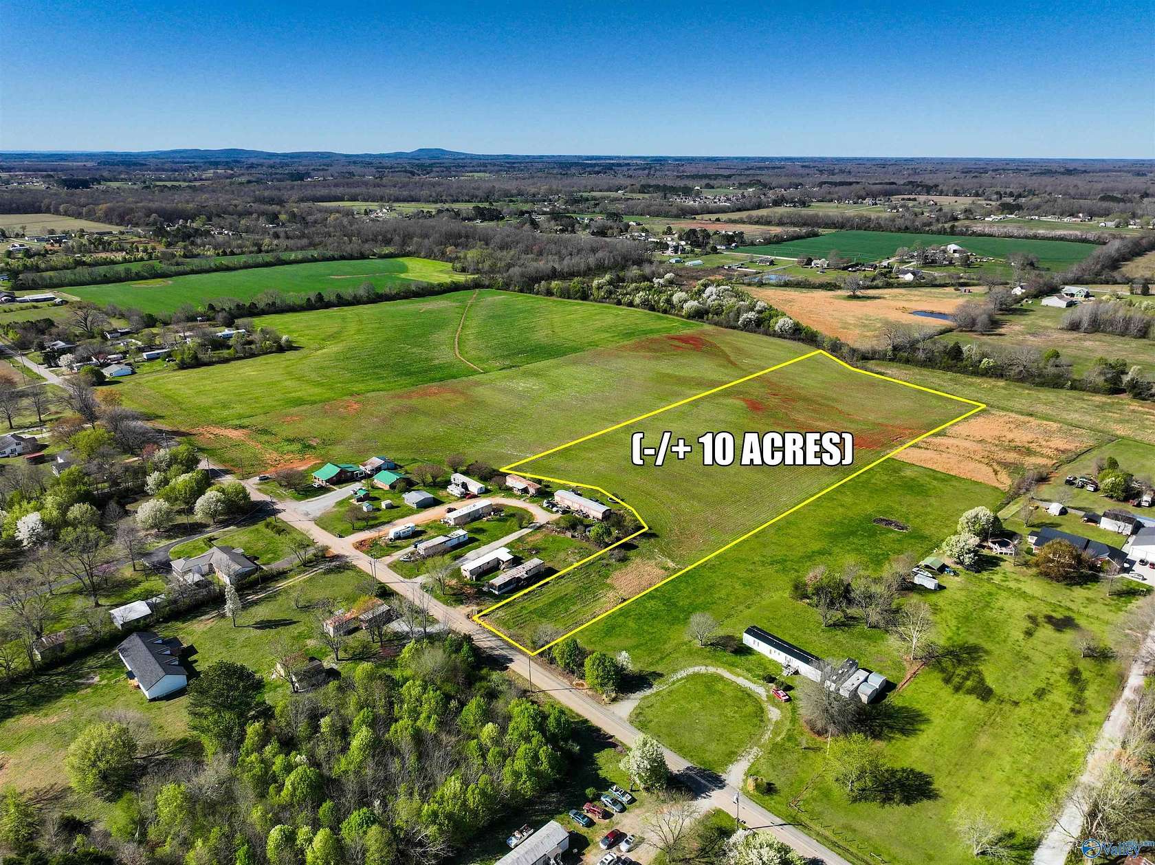 10 Acres of Land for Sale in Hazel Green, Alabama