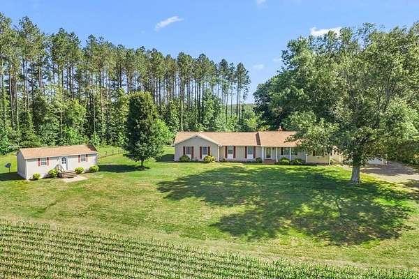 5.24 Acres of Land with Home for Sale in Warsaw, Virginia